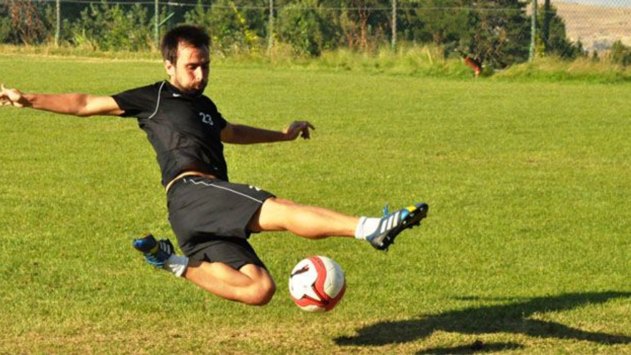 Emirhan "Lige renk katan bir takım olacağız"
