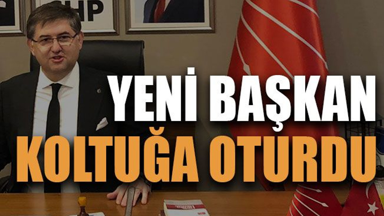 Yeni başkan koltuğa oturdu