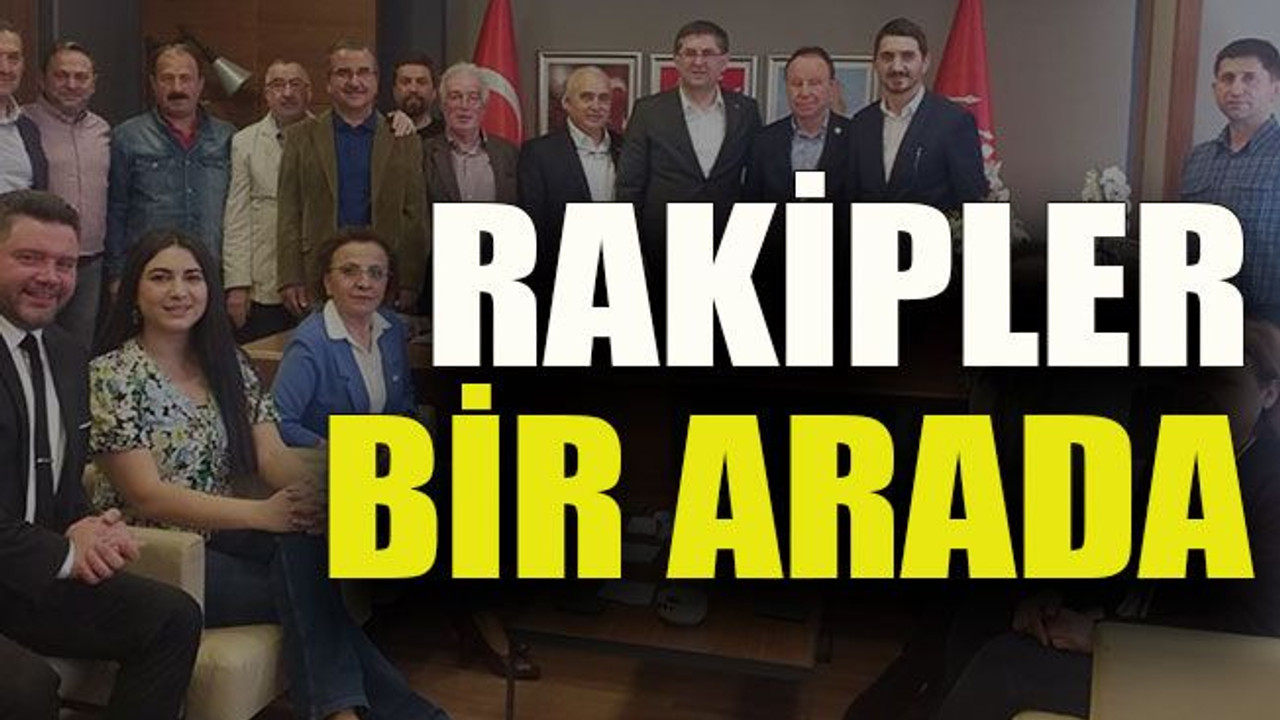 Rakipler bir arada
