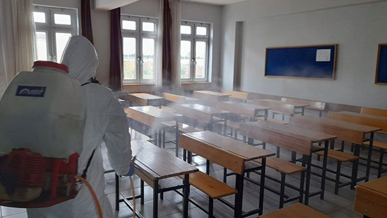 Okullar sınav için dezenfekte edildi
