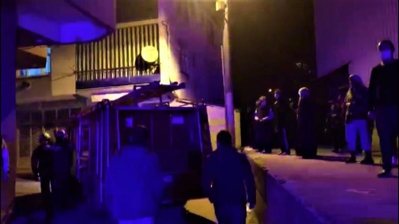 Hem evi, hem kendini yaktı... Durumu ağır!