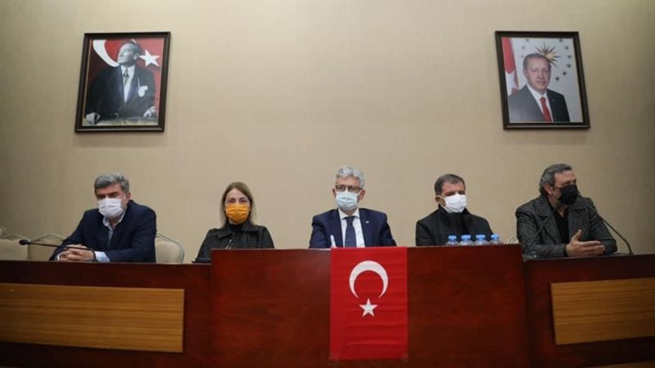 Fikri Işık yine yok!