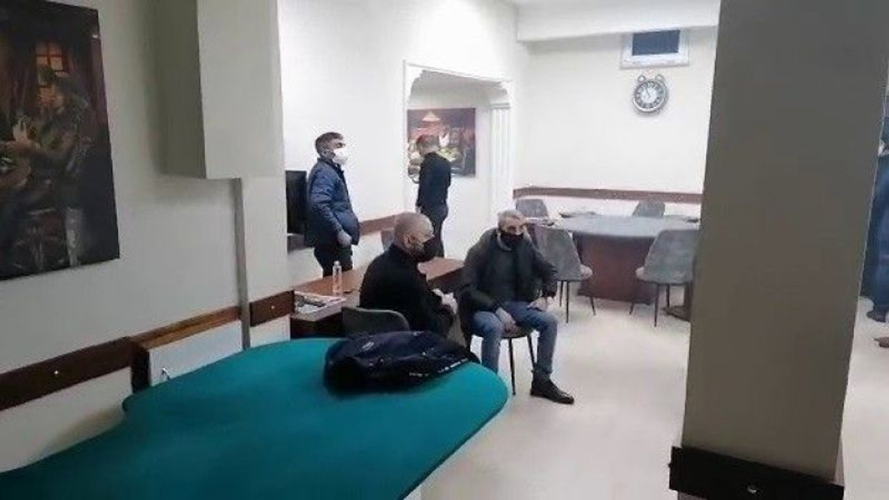 Polis ekiplerinin suçüstü yaptığı kumarbazlara ceza