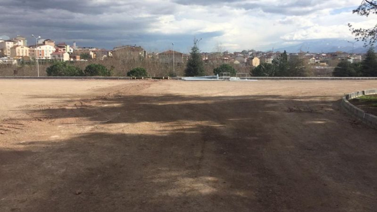 5 ay geçti Tır parkı bitirilemedi