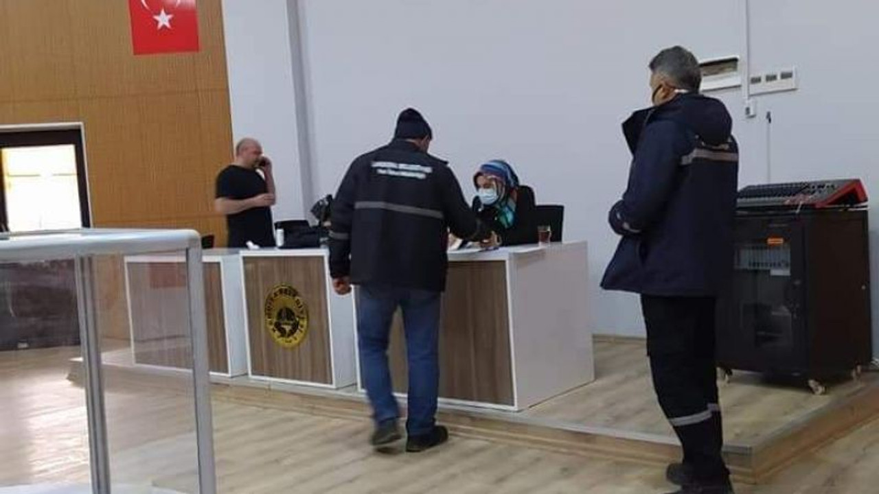 Kandıra Belediyesi’nde grev kararı!