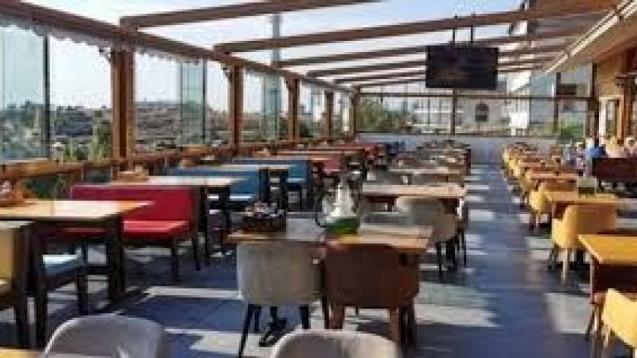 Kritik toplantı bugün... Okullar, kafe ve restoranlar açılacak mı?