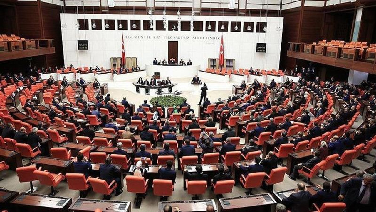 Muhalefet olmadan yeni Anayasa imkânsız gibi!