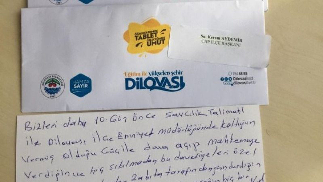 Şayir’in davetiyelerini geri postaladılar!