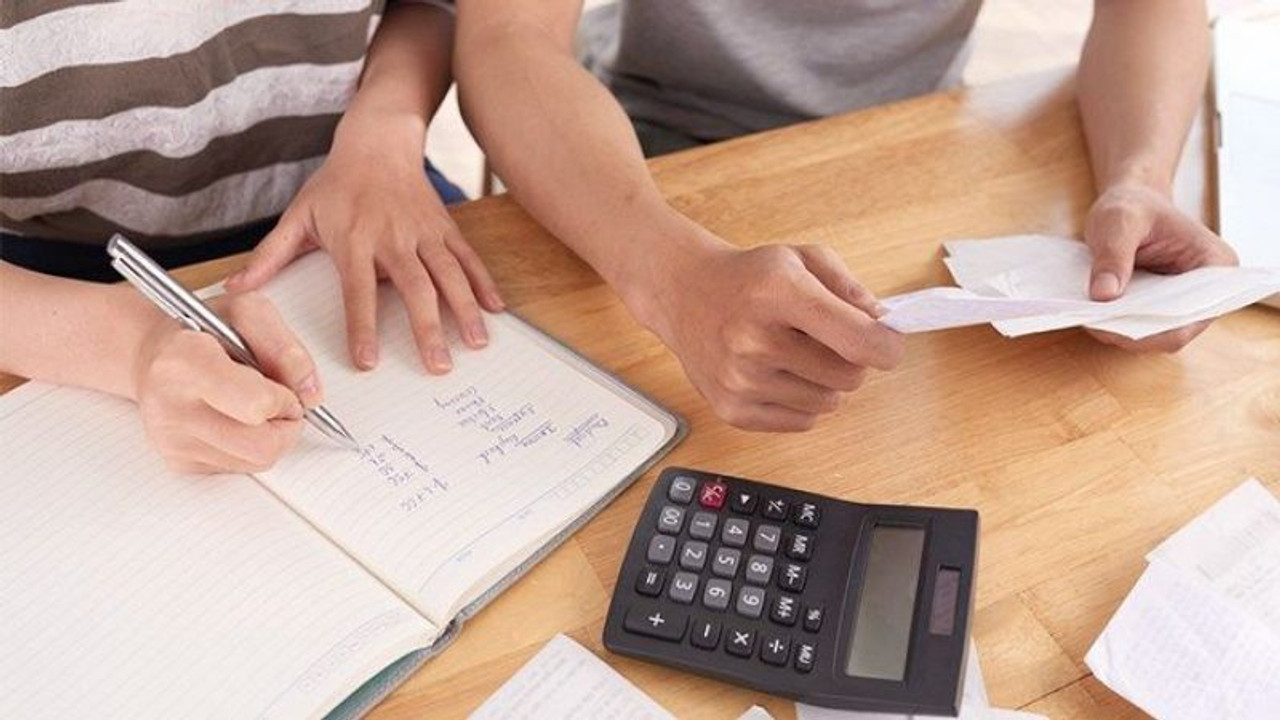 Halk borcuyla baş başa