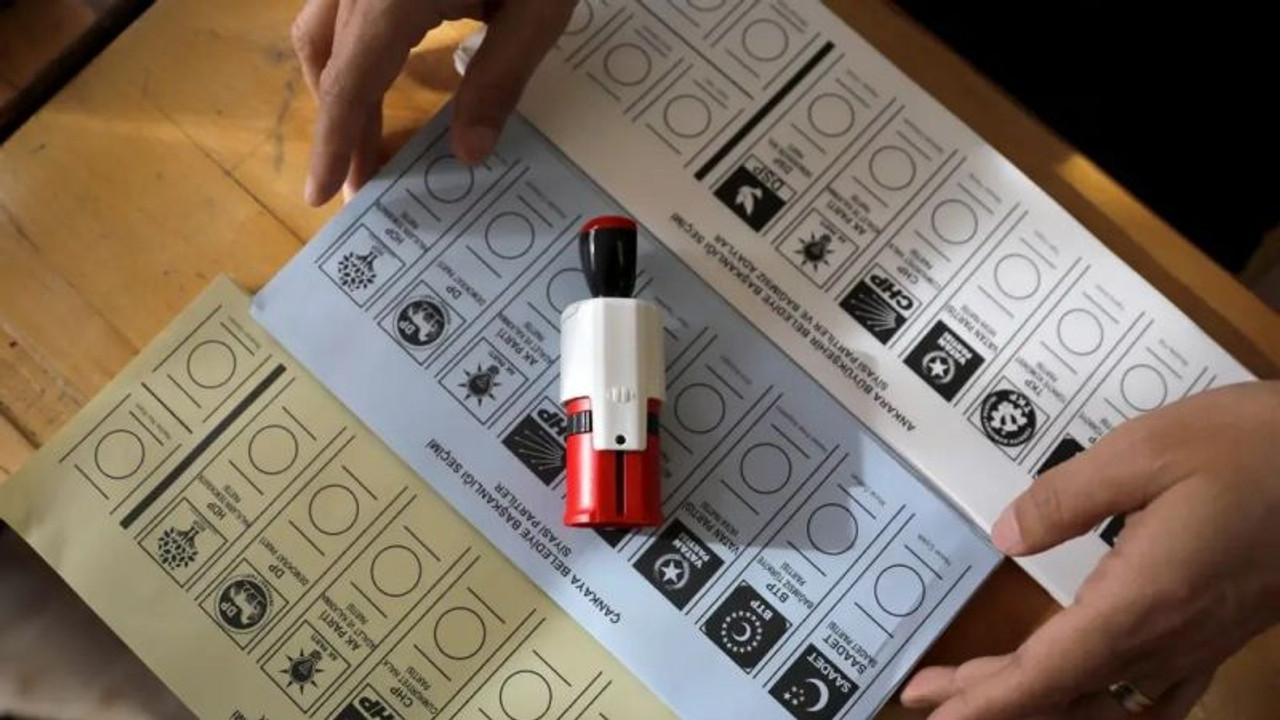 Seçim barajı konusunda alternatifli iki öneri var