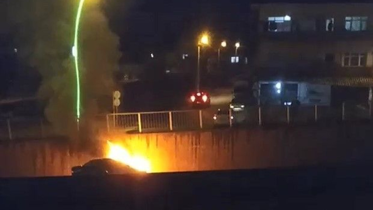 Alkollü sürücünün kullandığı araç alev alev yandı