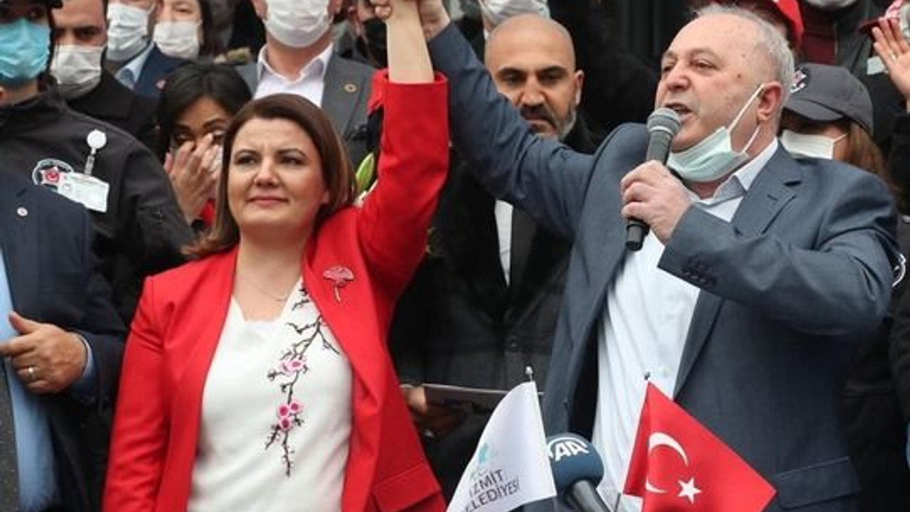 Bekirdere Muhtarı sözleşme coşkusuna ortak oldu!