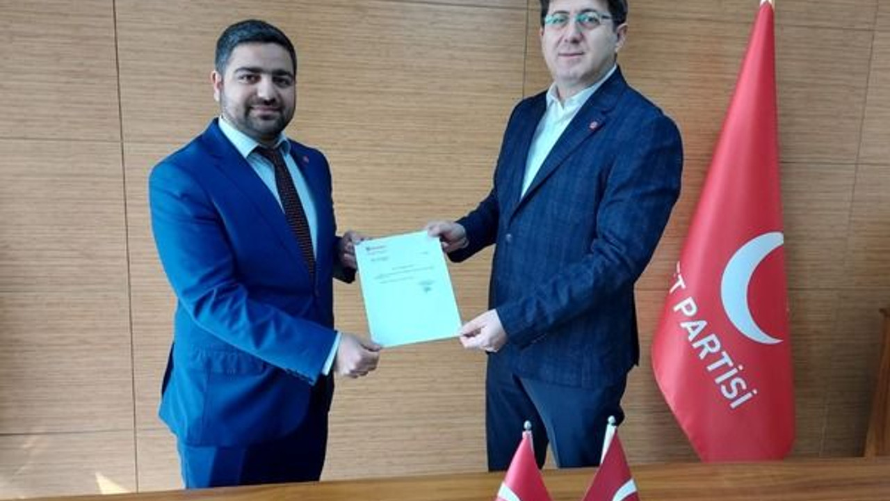 Saadet’te başkan değişti