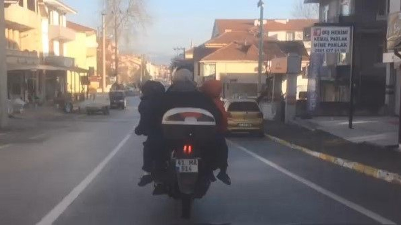 4 kişilik ailenin motosikletle tehlikeli yolculuğu!