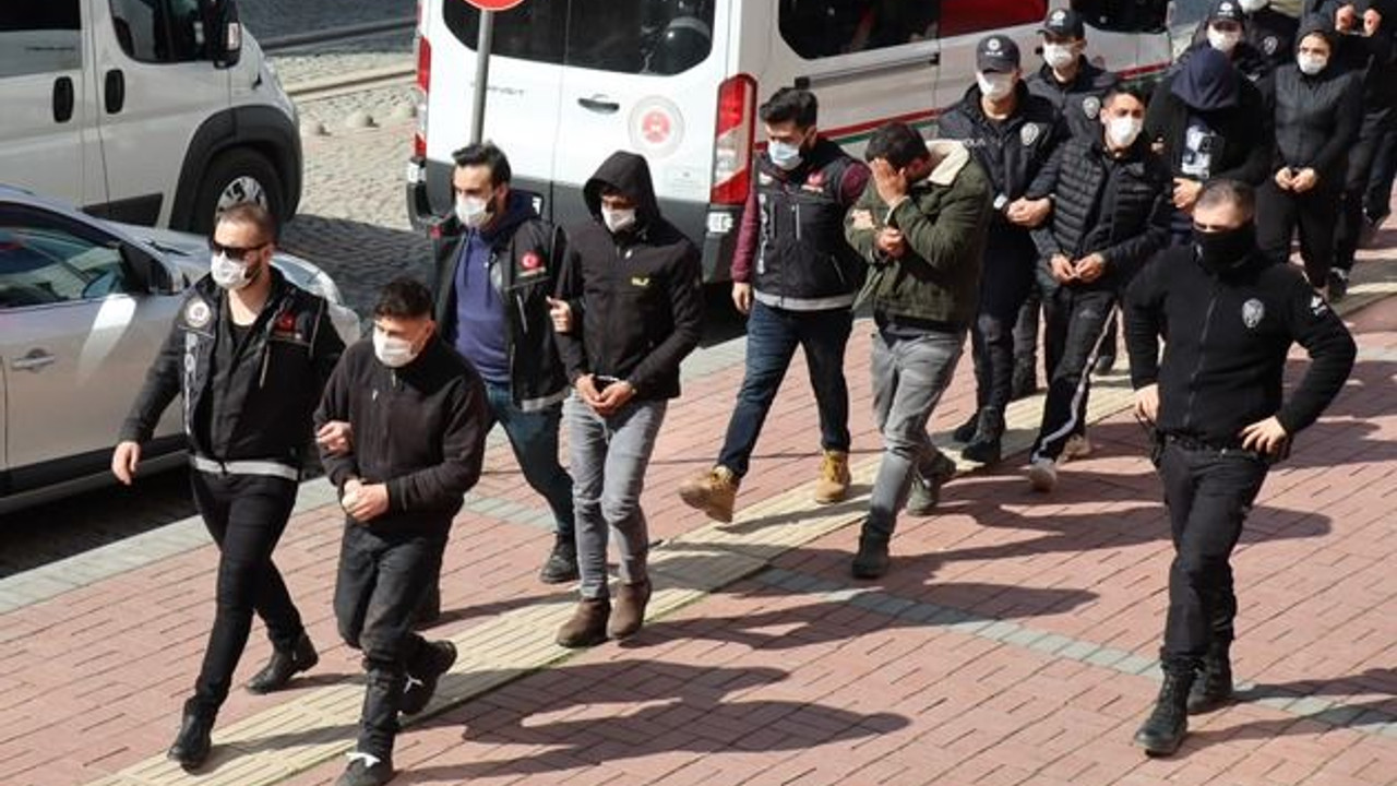 Kocaeli'de gençleri zehirleyenlere operasyon: Gözaltılar var