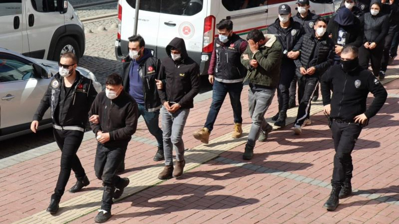 Gençleri zehirleyen torbacılar tutuklandı