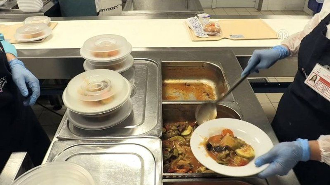 Hastane yemekhaneleri de özelleştirildi! 'Sağlık sistemini tehdit ediyor'