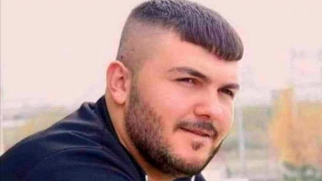 D-100’de otomobilin çarptığı genç hayatını kaybetti
