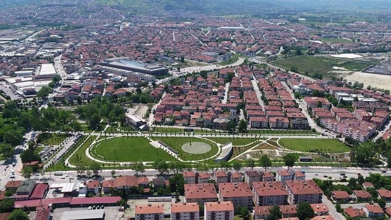 Kocaeli’de Sakarya için peşkeş tartışması