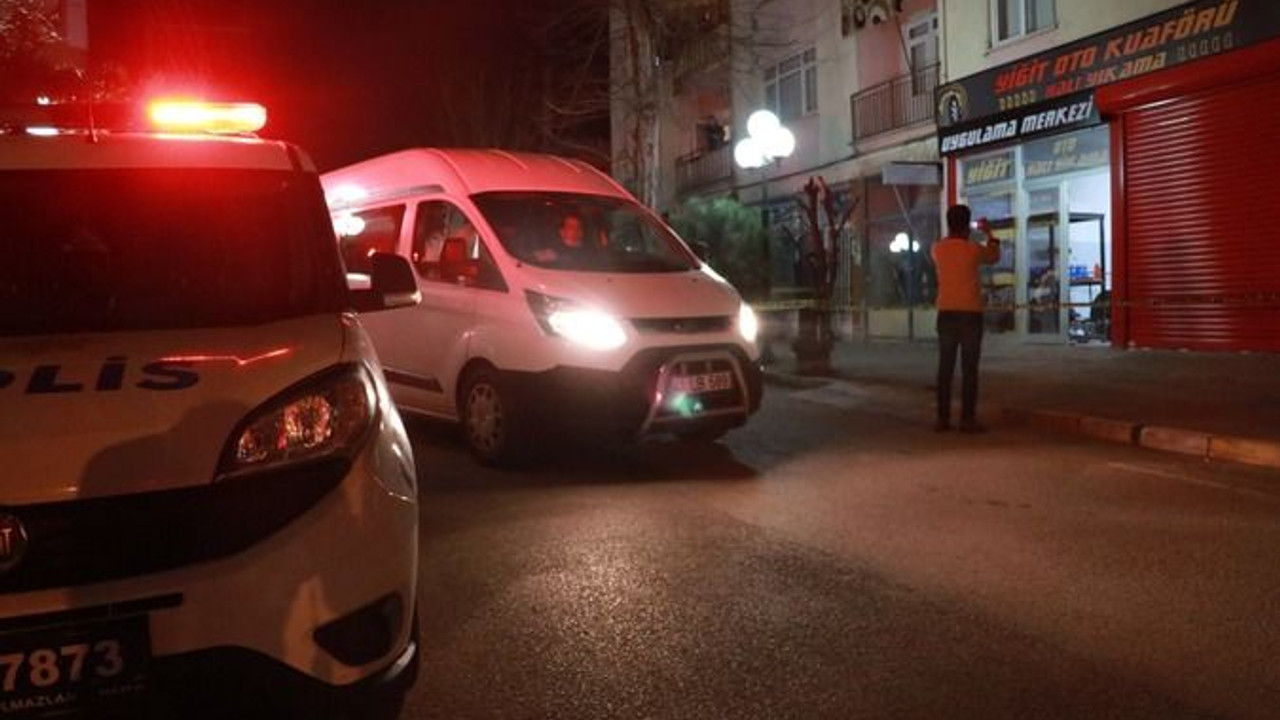 Oto yıkamacıda silahlı kavga: Yaralılar var!