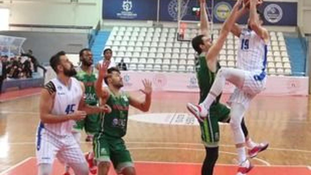 Kocaeli BŞB Kağıtspor: 72 - Budo Gemlik: 74