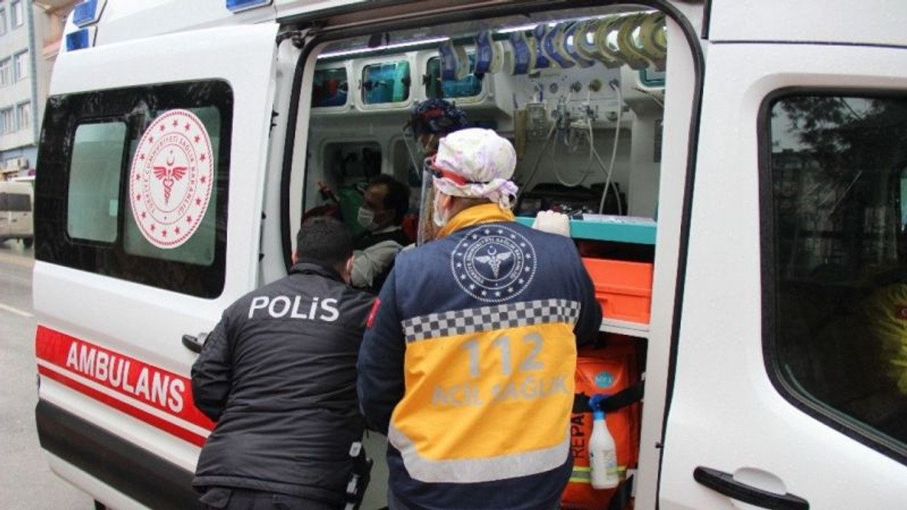 Yolcu dolu otobüsün şoförüne tekme tokat saldırdı