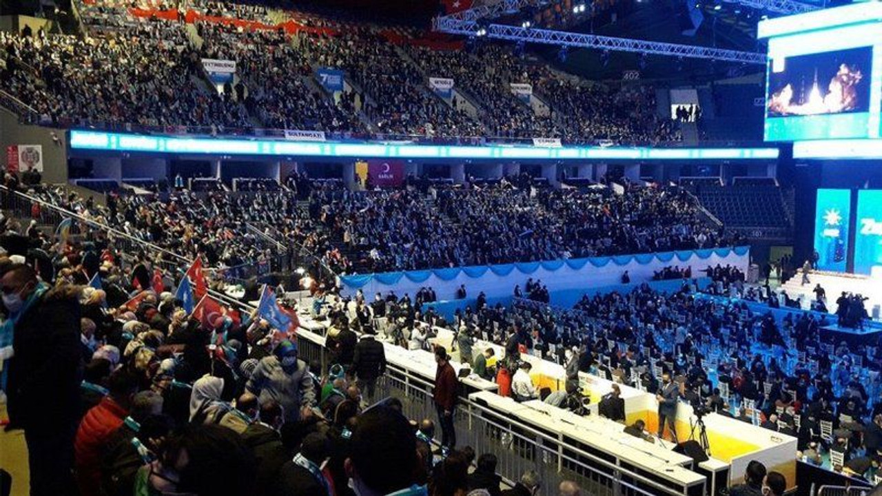 AKP'nin 'lebaleb' kongreleri yargıya taşındı