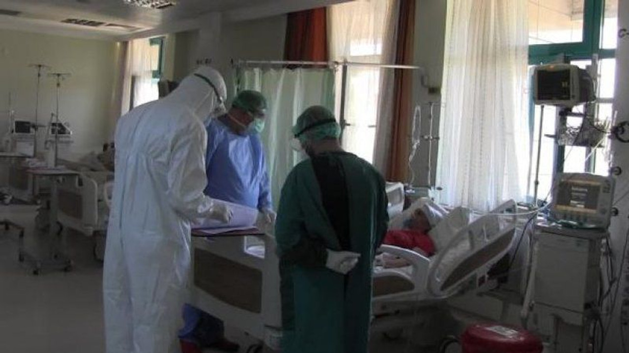 “Tüm bulgular koronavirüsü işaret etse de ölüm raporuna yazılmıyor”