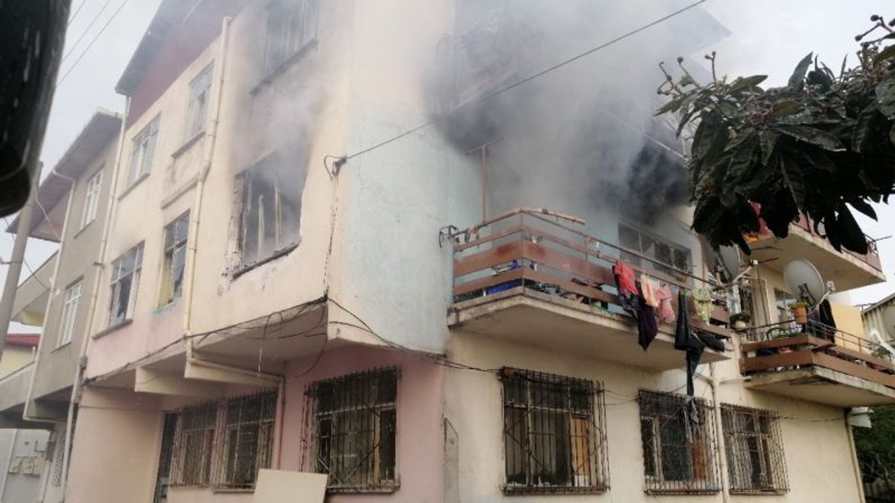 Kocaeli’de evde çıkan yangında 1 kişi hayatını kaybetti