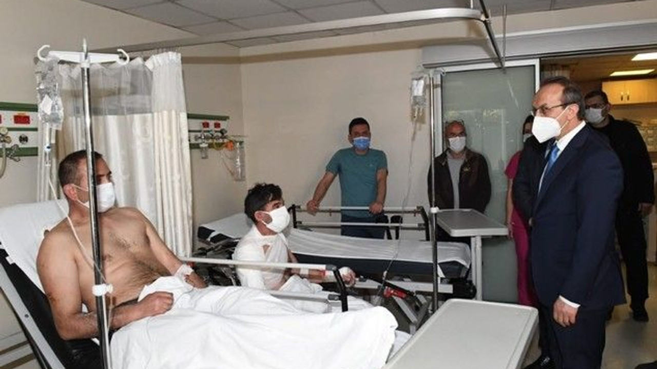 Vali Yavuz, patlamada yaralanan işçilere gitti
