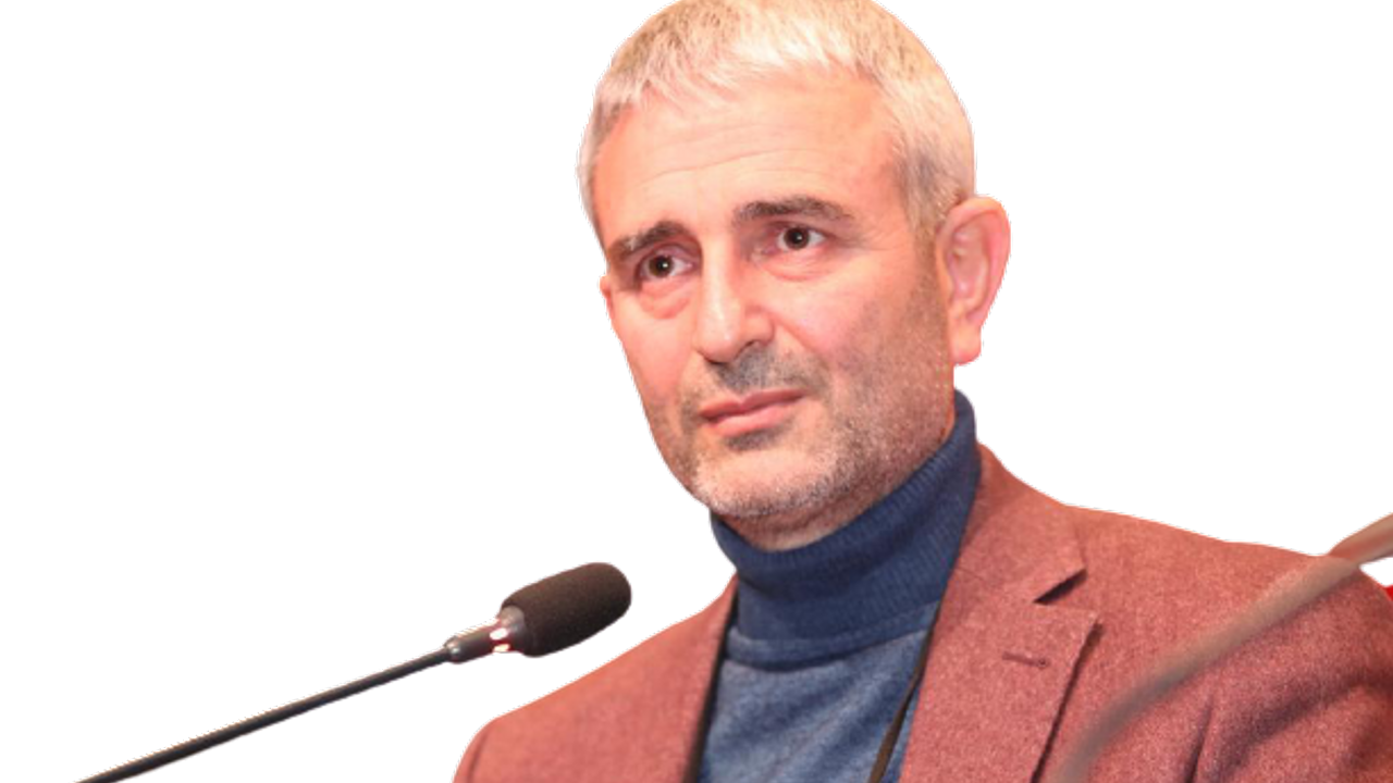 Yeğenine verilen işleri unutturmak istiyor!