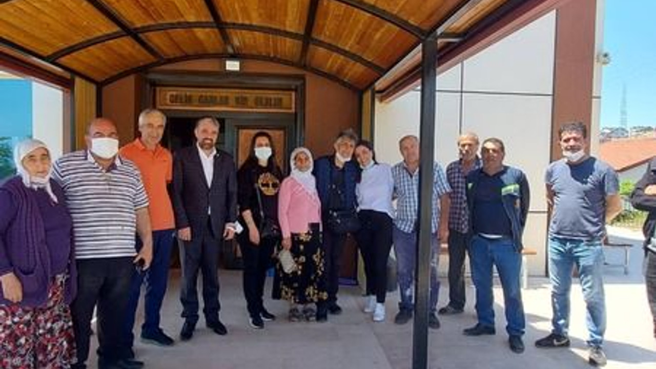Göstere göstere süt dağıttılar!