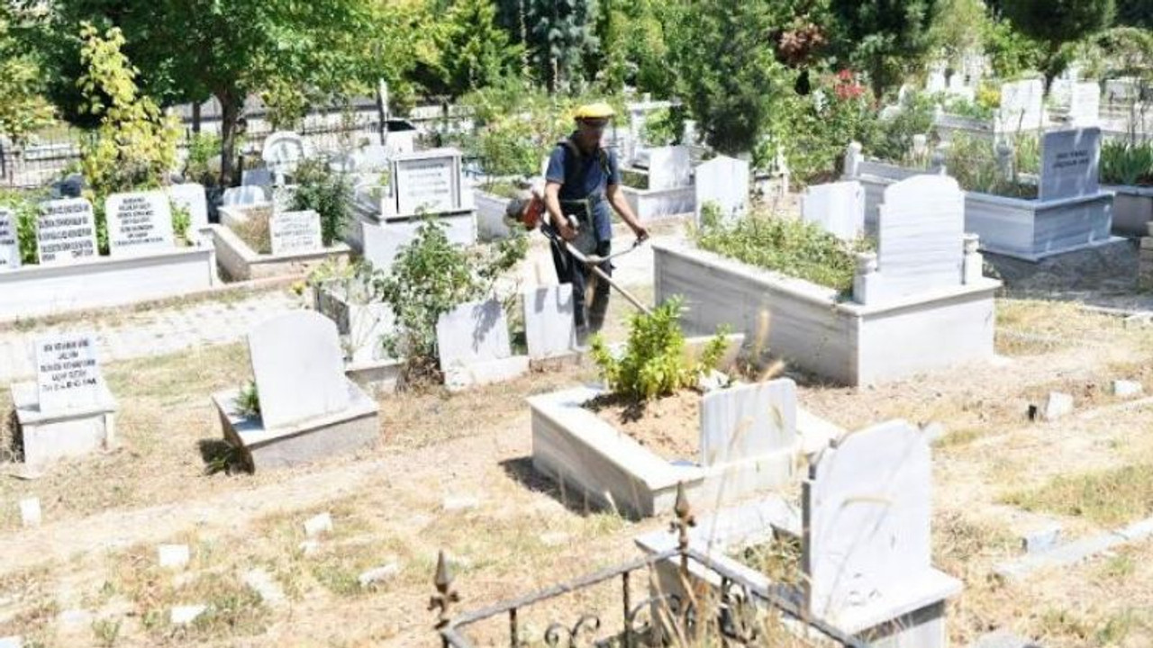 Parasını vermelerine rağmen mezar yeri bulamıyorlar