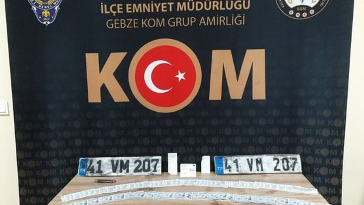 39 yıl hapis cezası ile aranan şahıs, sahte dolarlarla yakalandı