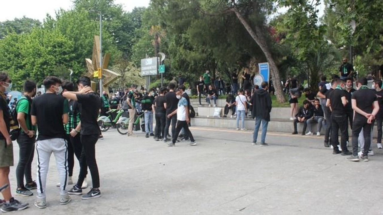 Yeşil siyahlı taraftarlar şampiyonluk istiyor!