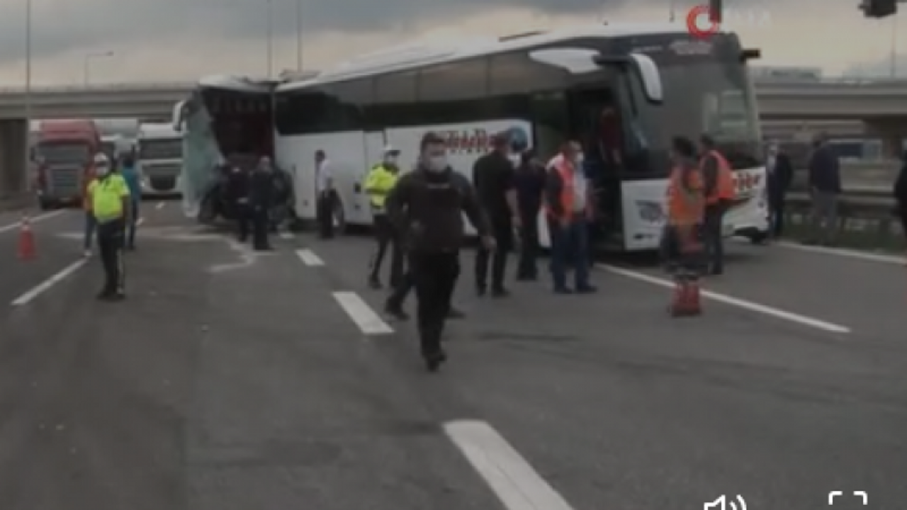 Yolcu otobüsleri çarpıştı: Çok sayıda yaralı!