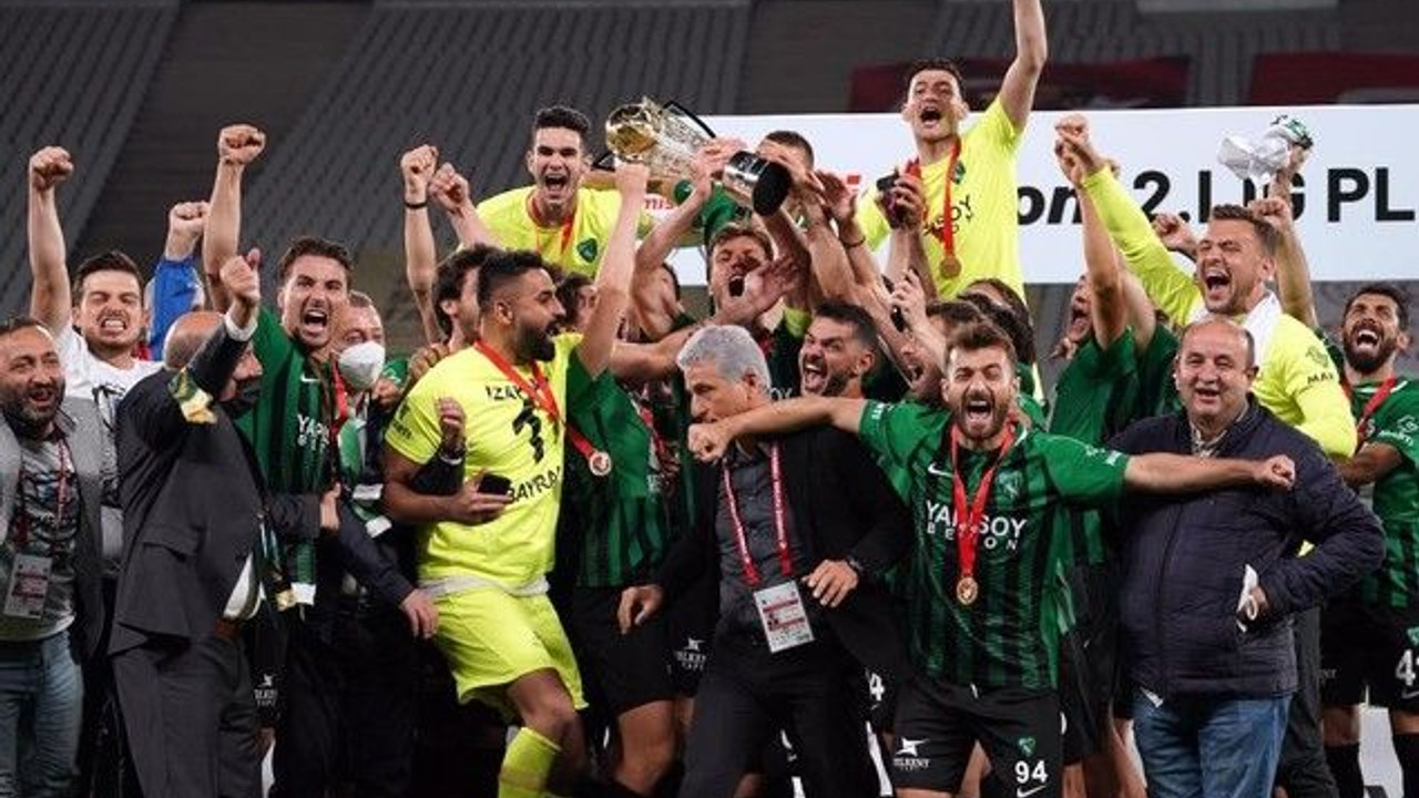 Engin Koyun: “Küllerimizden doğduk”