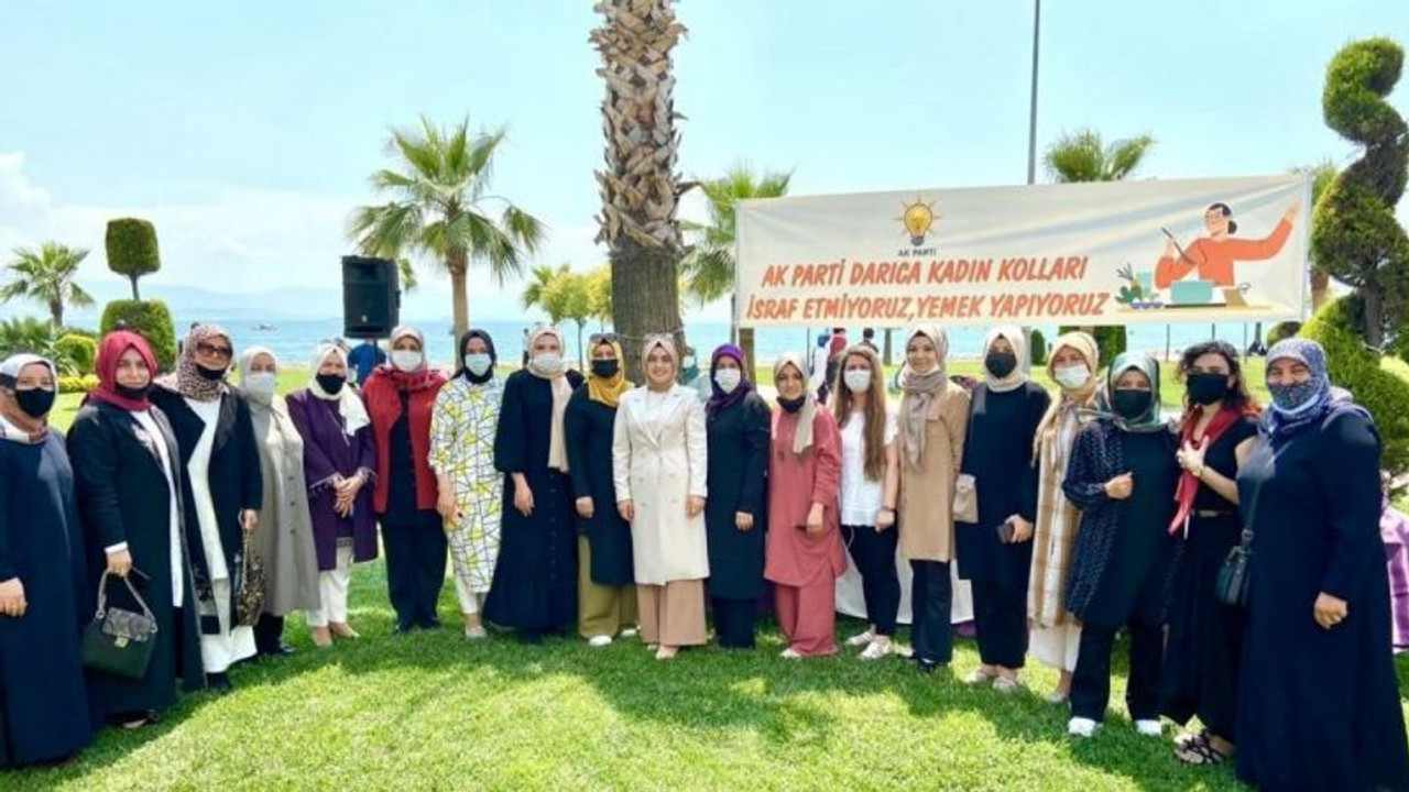 Bayat ekmekler çöpe gitmedi, 26 çeşit yemek yapıldı