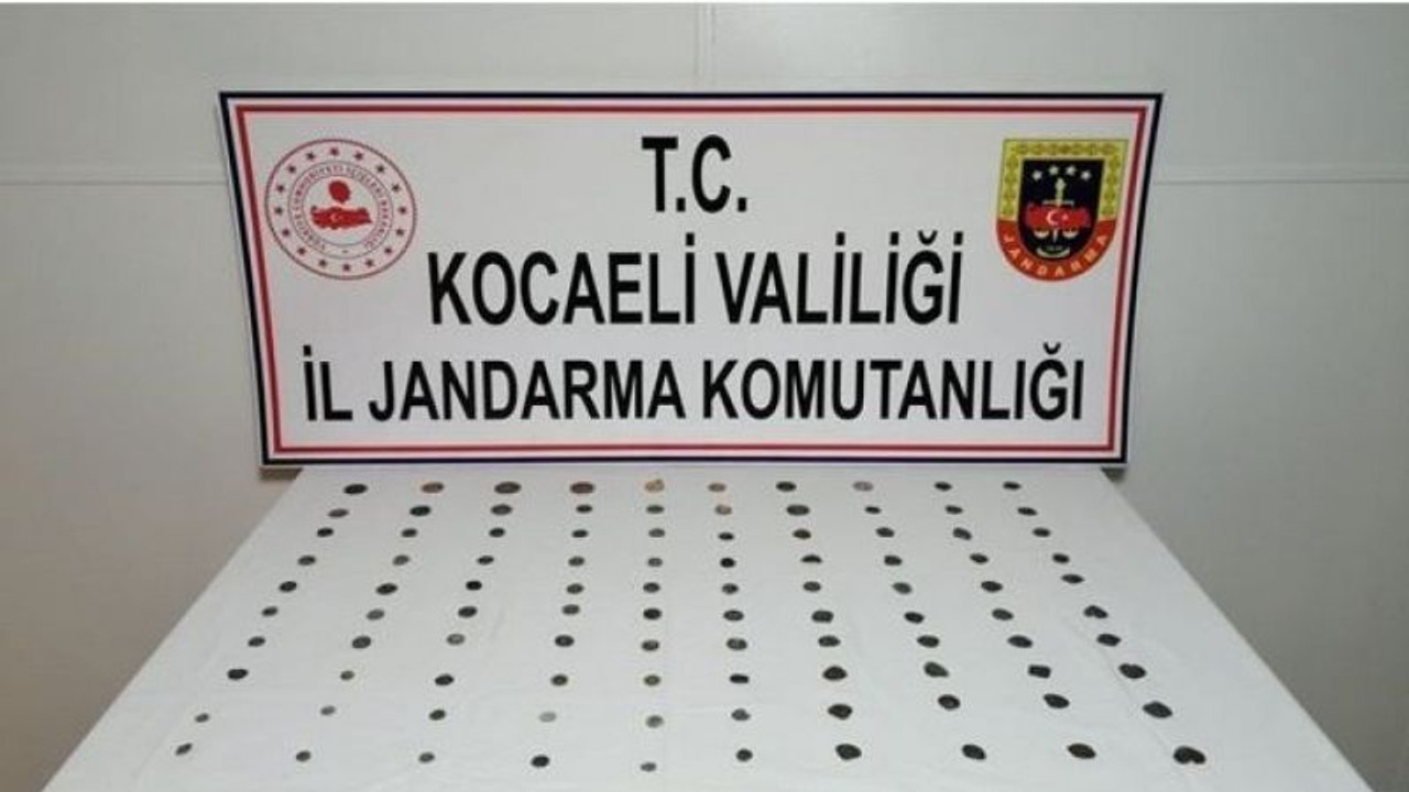 Kocaeli'de 100 adet tarihi sikke yakalandı!
