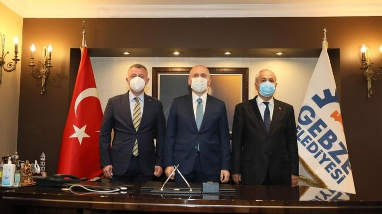 Bakan, metro tünel açma töreni için Kocaeli'de