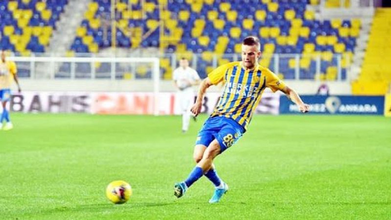 Kocaelispor’a süper bek