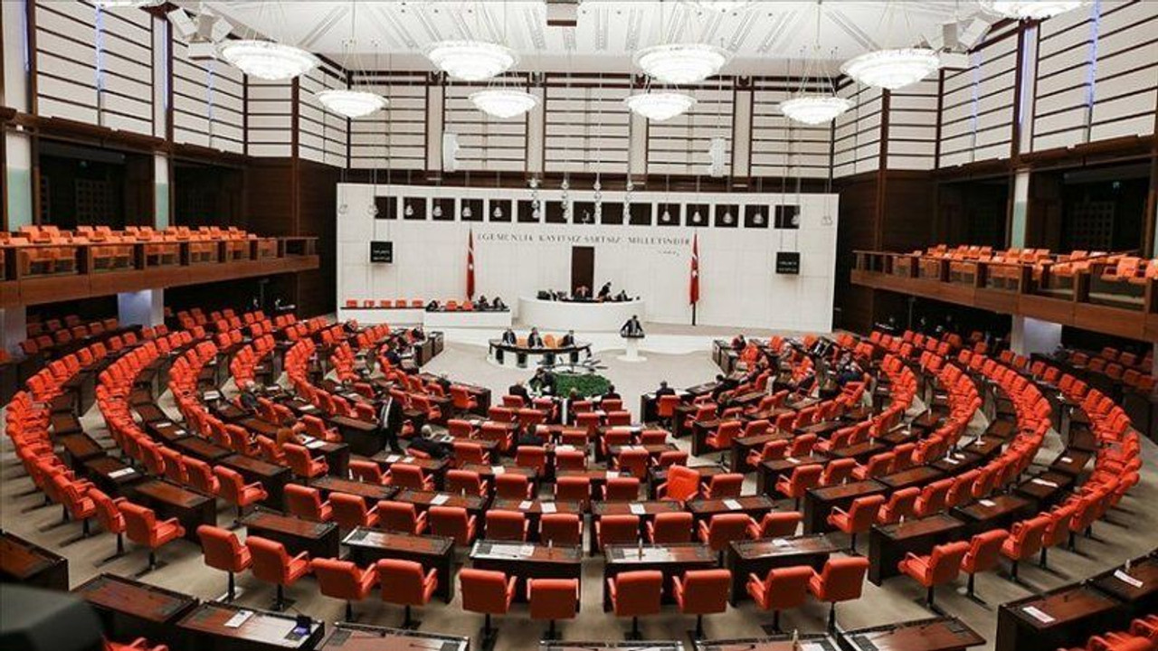 AKP, 4'üncü yargı paketini TBMM'ye sundu: İşte tüm detaylar!