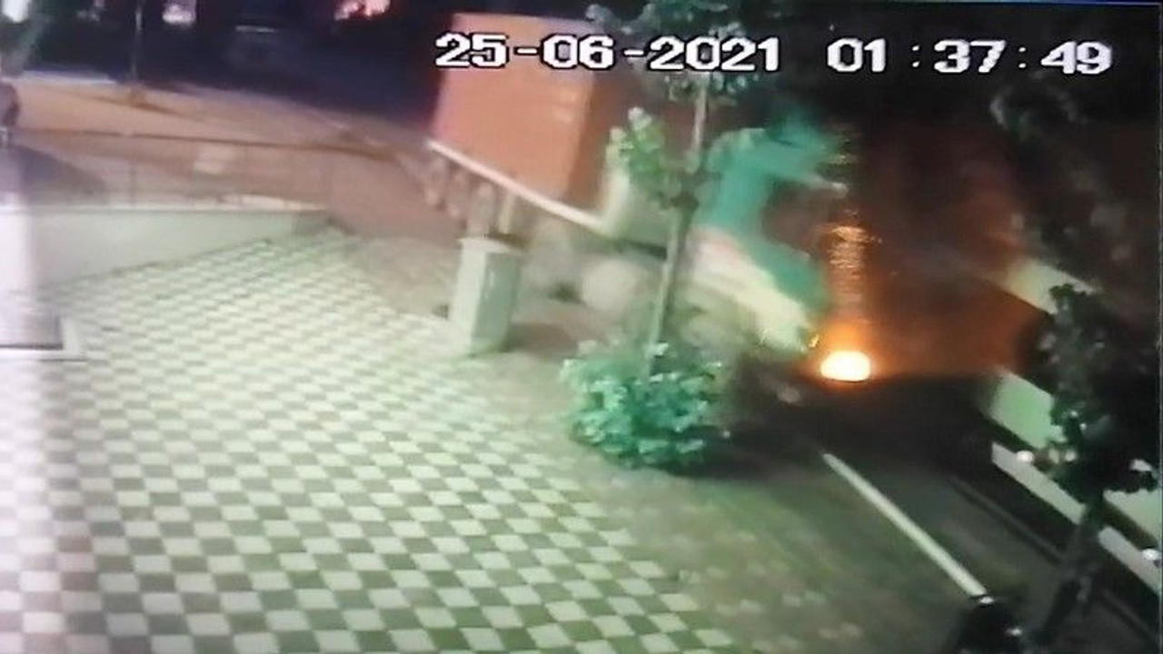 Park halindeyken freni boşalan tır 6 aracı böyle biçti!