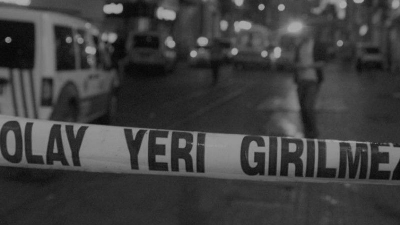 Otobüsün altında kalan çocuk öldü