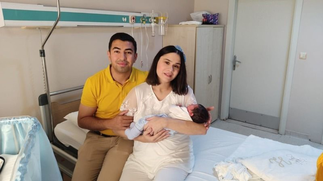 Çiğdem anne oldu