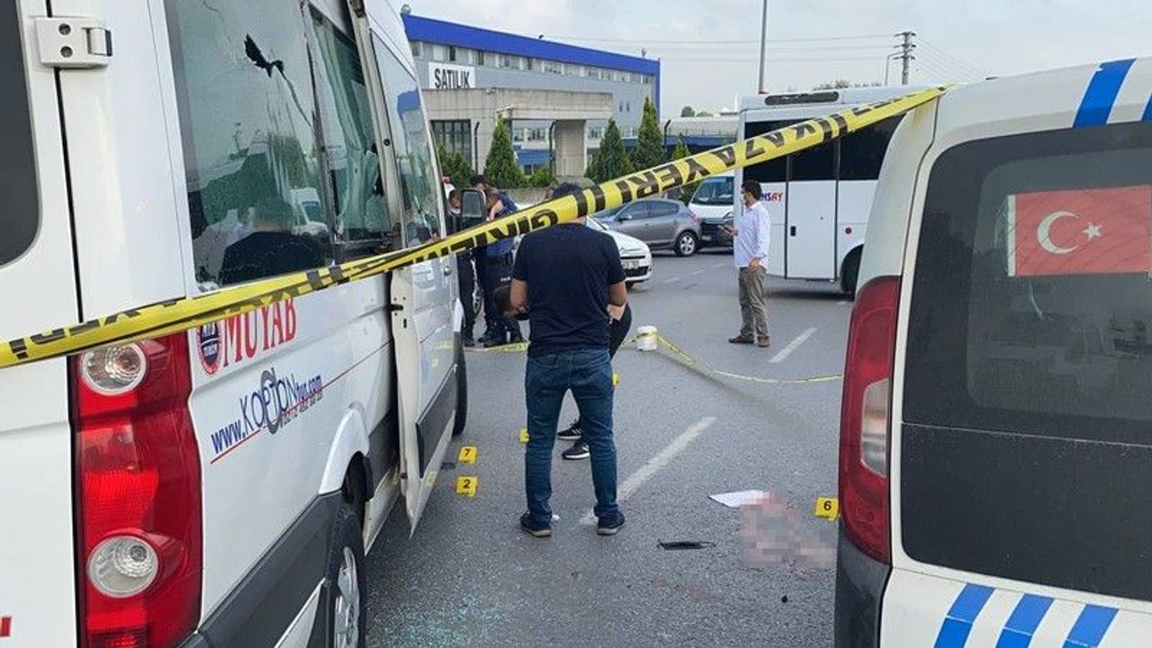 İşçi servisini taşıyan zanlılar adliyede