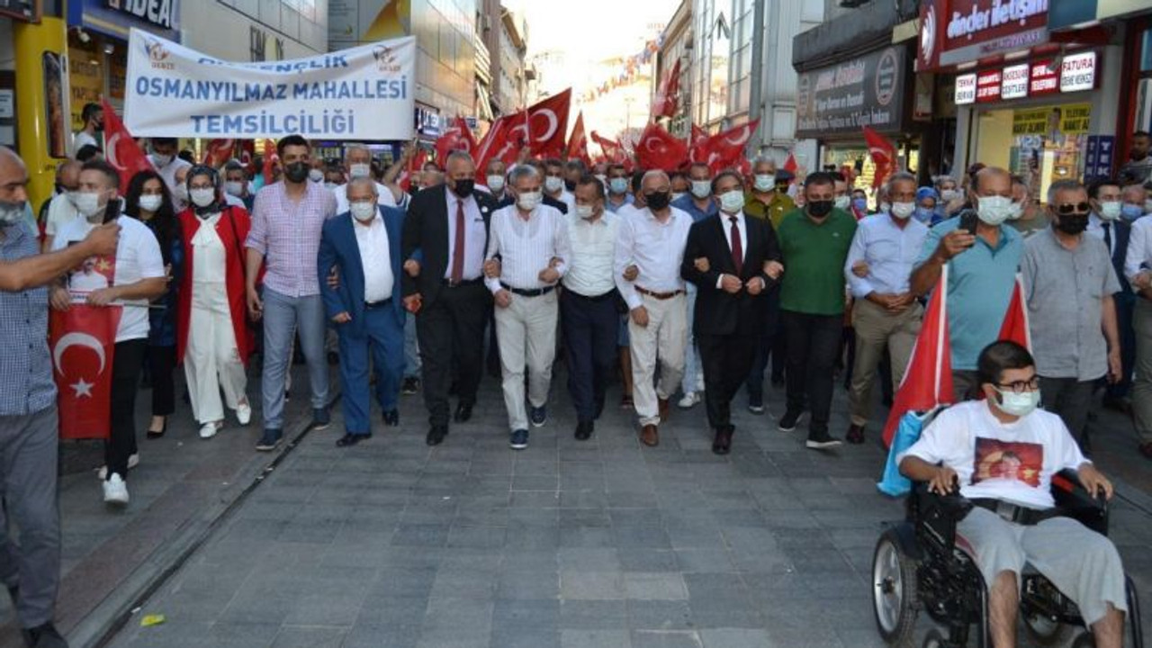 Türkkan’dan 15 Temmuz tepkisi “Kendi kendinize kutlayın”