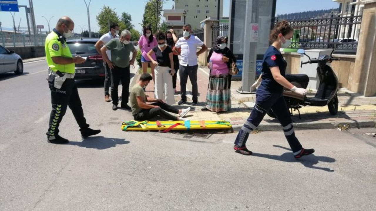 İzmit'te motosiklet ile otomobil çarpıştı: 1 yaralı