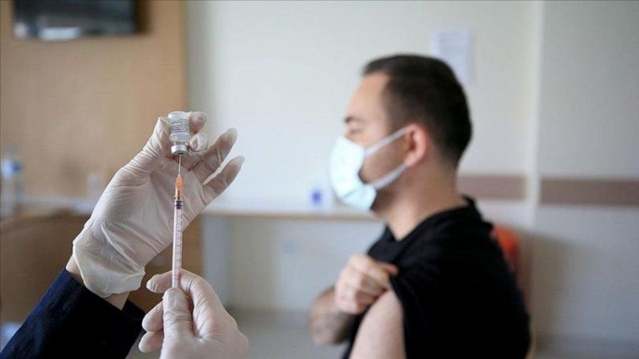 Fahrettin Koca'dan BioNTech aşısı olacaklara önemli duyuru!