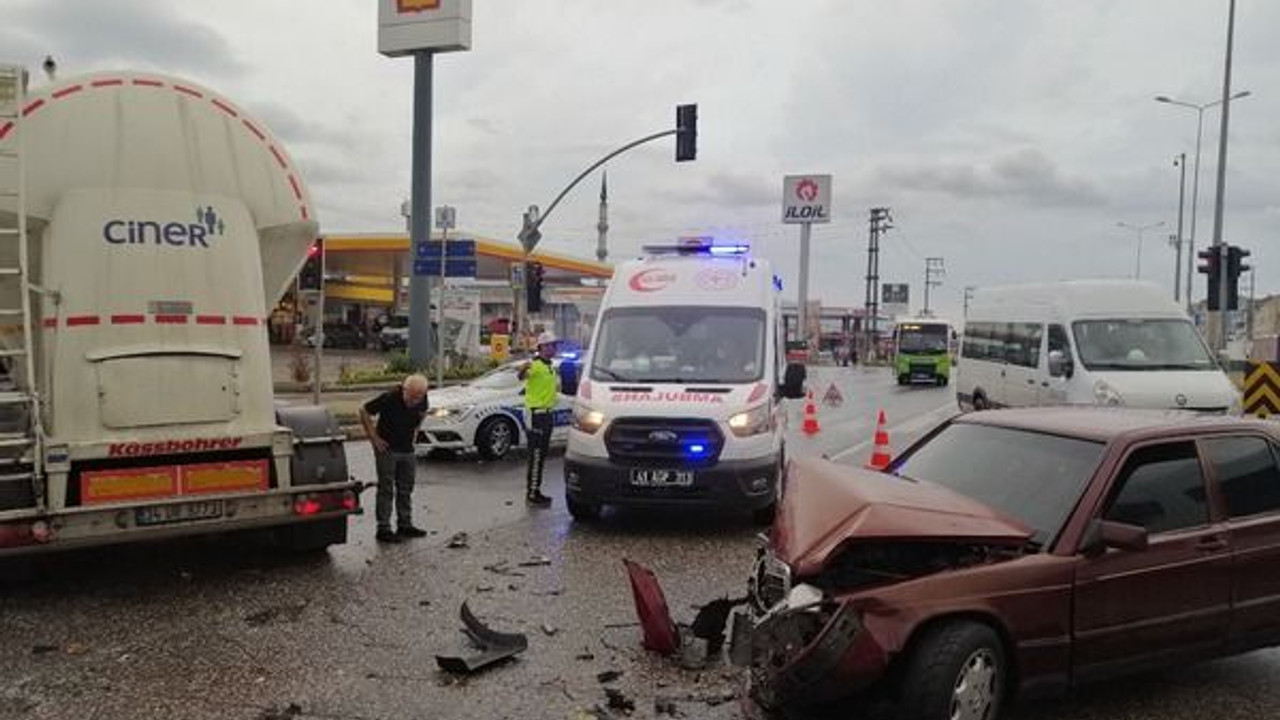 Bu araçtan burnu bile kanamadan çıktı!